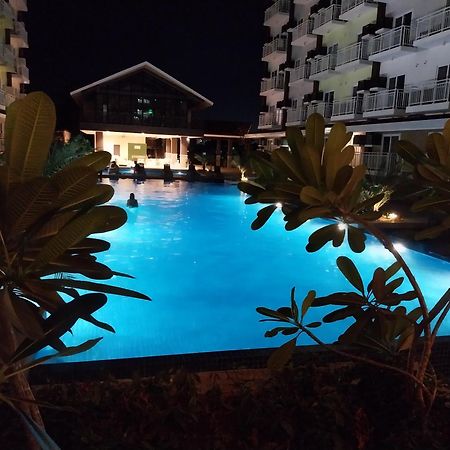 Stay And Fly At Amani Grand Resort Residences Lapu-Lapu City Exterior foto